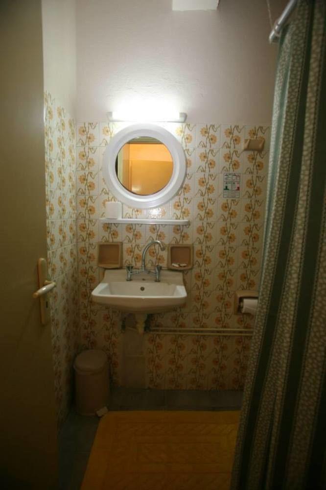 Liberty 1 Hotel 2*